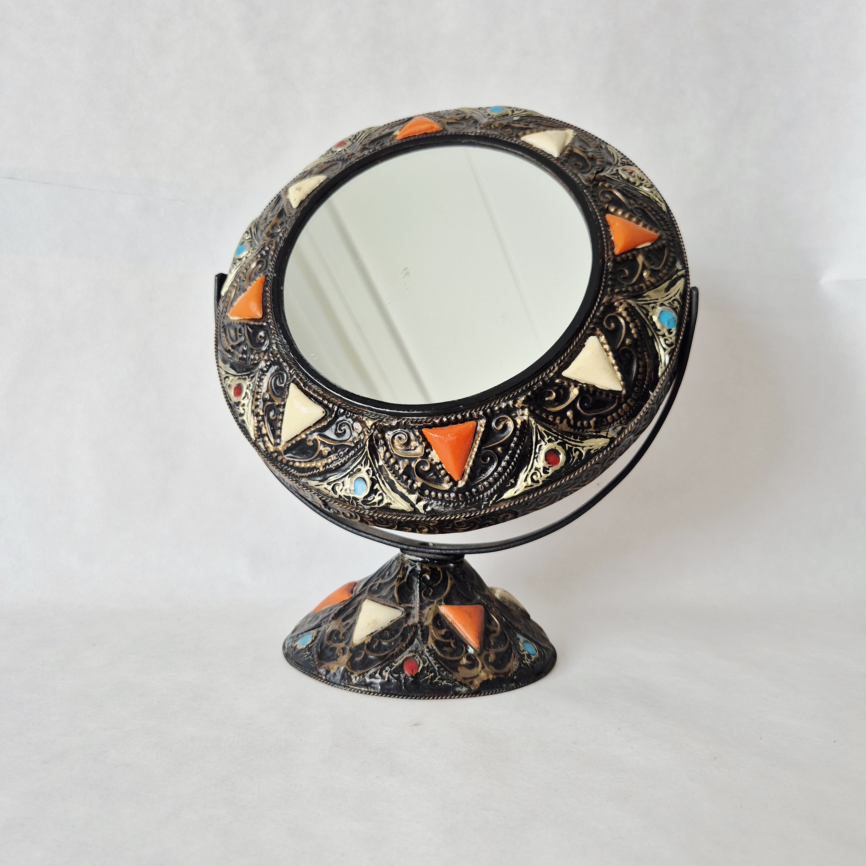 Marokkaanse make-up spiegel | Tafel spiegel | Spiegel met been inleg | Berbers patroon