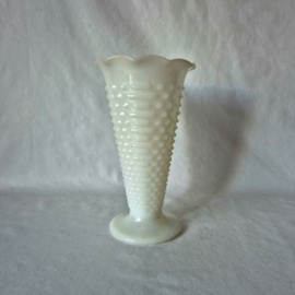 Anchor Hocking vaas | Vintage melkglazen vaas | Hobnail vaas