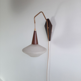Prachtig Deens design jaren 50 wandlampje