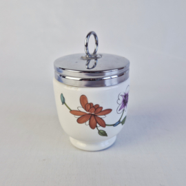 Royal Worcester eierkoker met 'Astley'-bloemenpatroon