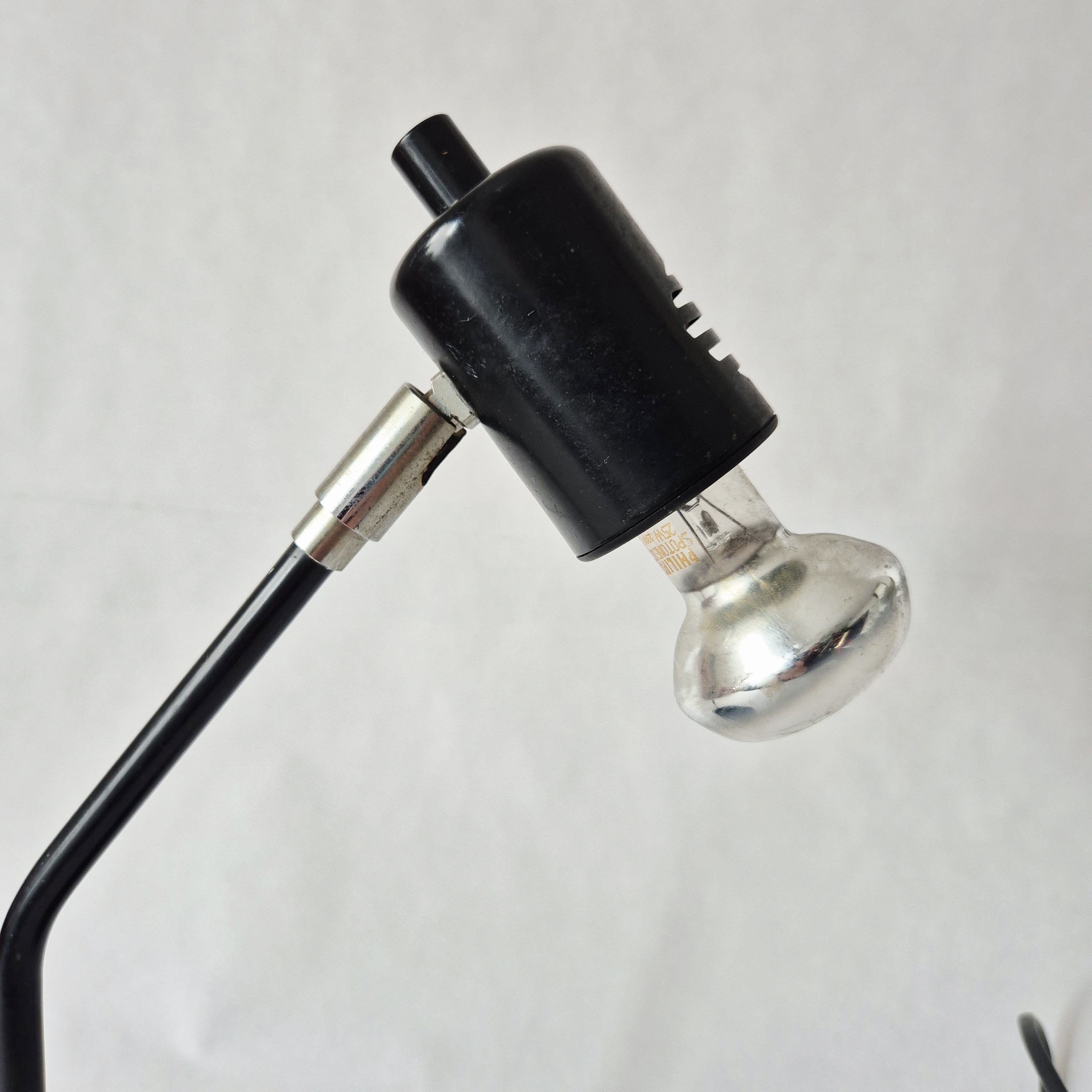 Klareco Design bureaulamp | Jaren 80  zwarte bureaulamp