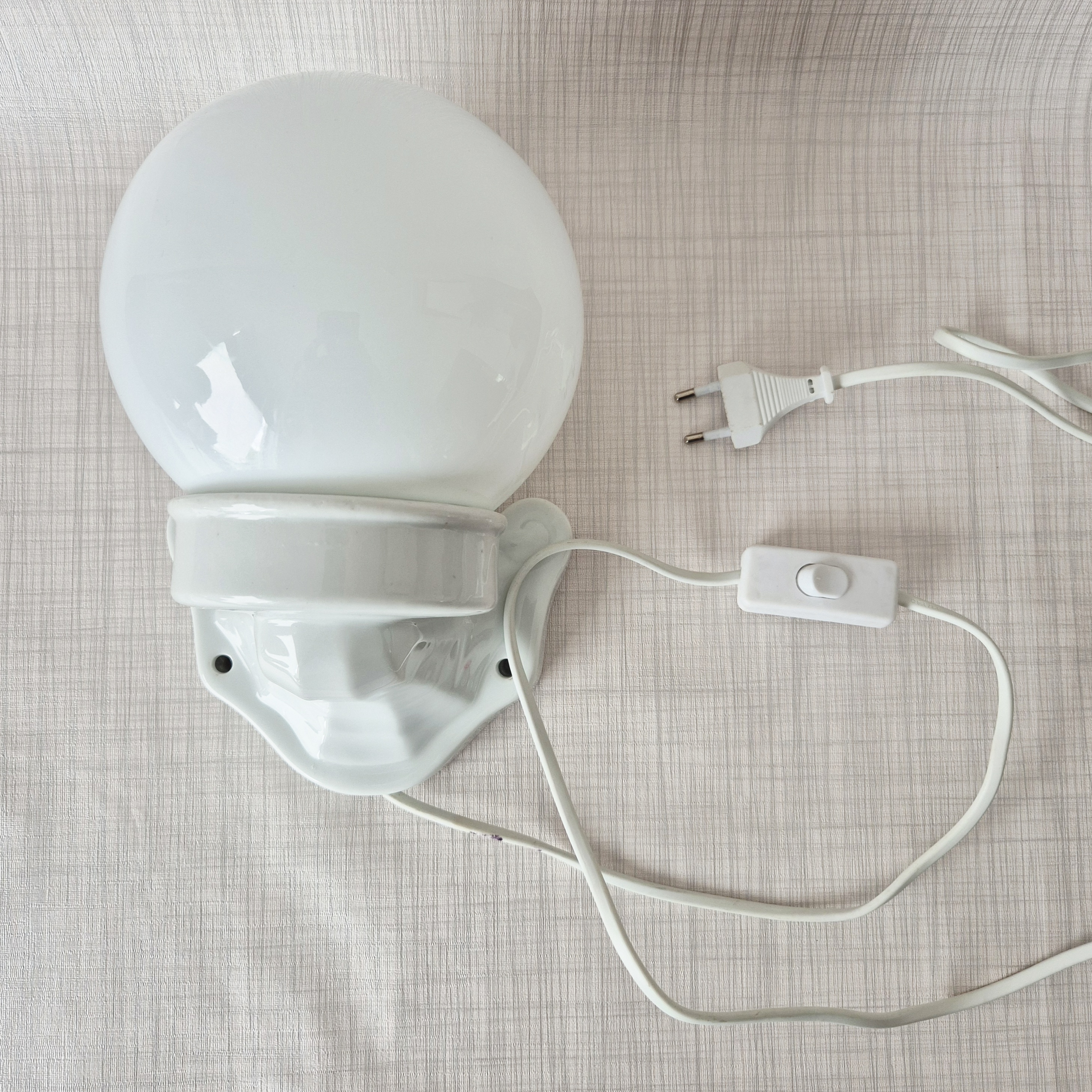 Wandlamp porselein Ges. Gesch. Germany | Porseleinen wandlamp uit de jaren 30