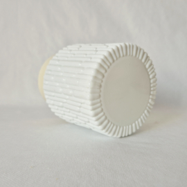 Vintage opaline glazen plafondlamp – wit reliëf