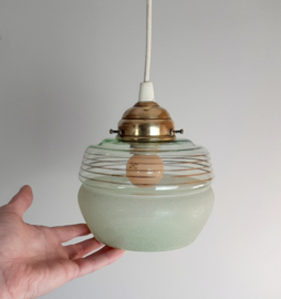 Jaren 50 glazen hanglamp groen met goud