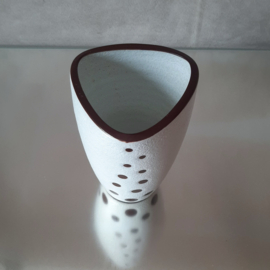 Jaren 70 vaas van Jaap Ravelli | model 17-2