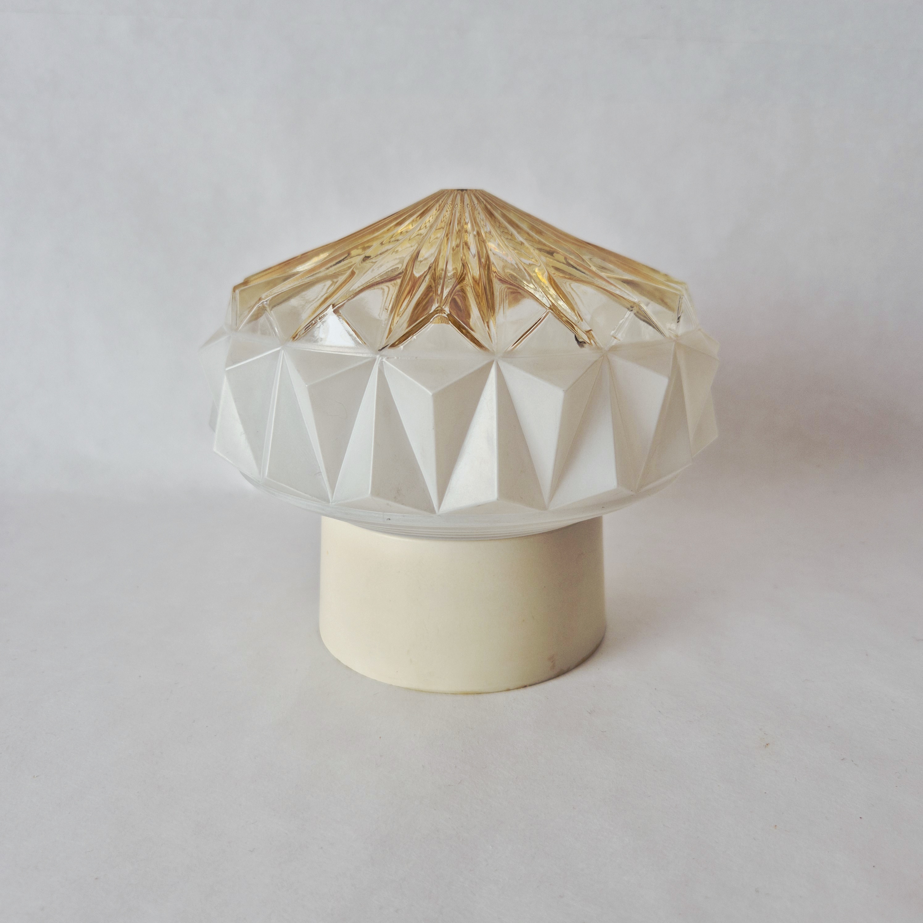 Glazen plafondlamp uit de jaren 60 in Art Deco stijl | Vintage schroefbol
