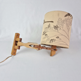 Vintage houten wandlamp
