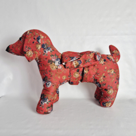 Vintage stoffen hond | Knuffel rood met bloemenprint