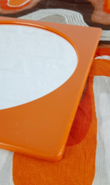 Jaren 70 wandspiegel, kunstof oranje spiegel