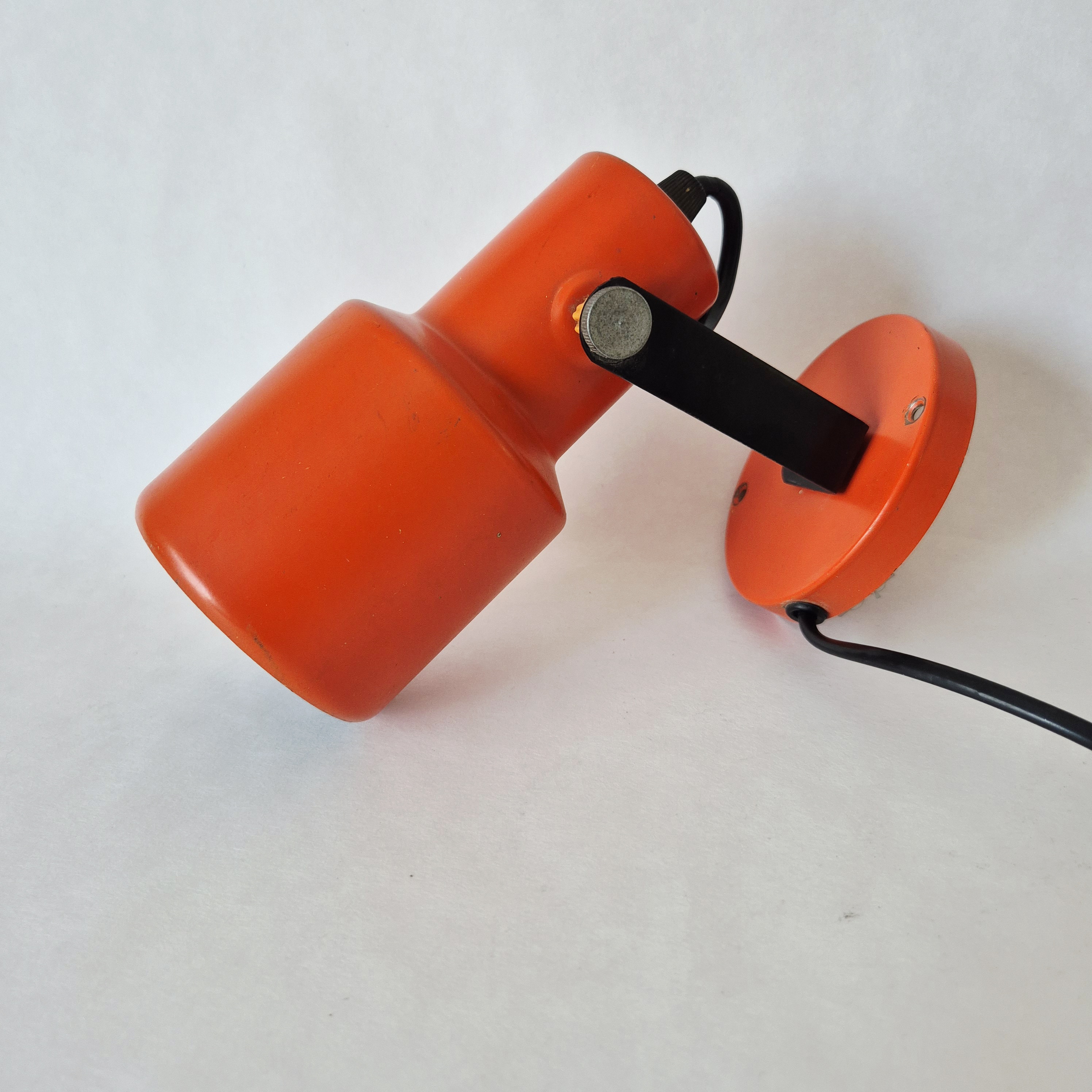 Vintage oranje spot, jaren 70 wand of plafondlamp