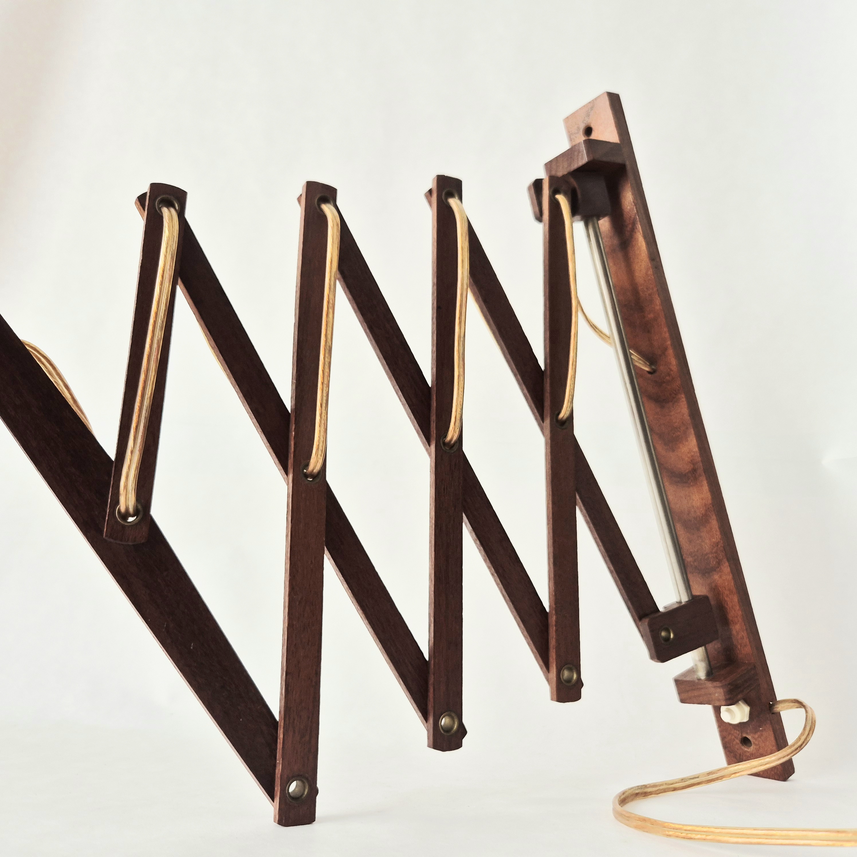 Houten schaarlamp met zwenkarm | Jaren 70 wandlamp