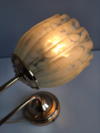 Vintage wandlamp met groen gewolkt glas
