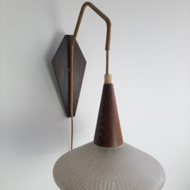 Prachtig Deens design jaren 50 wandlampje