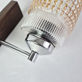 Vintage Wandlamp jaren 60/70 met amber glas en houten wandplaat