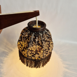 Vintage wandlamp met stoffen kap en franjes