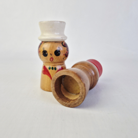 Jaren 70 peper en zoutstel in de vorm van poppetjes