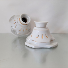 Plafondlamp porselein | plafondlamp uit de jaren 30/40 | Porselein met gouden plafondlamp in roccocostijl