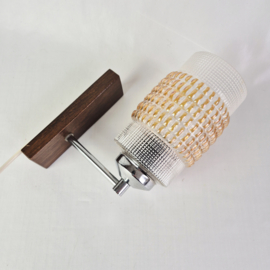 Vintage Wandlamp jaren 60/70 met amber glas en houten wandplaat