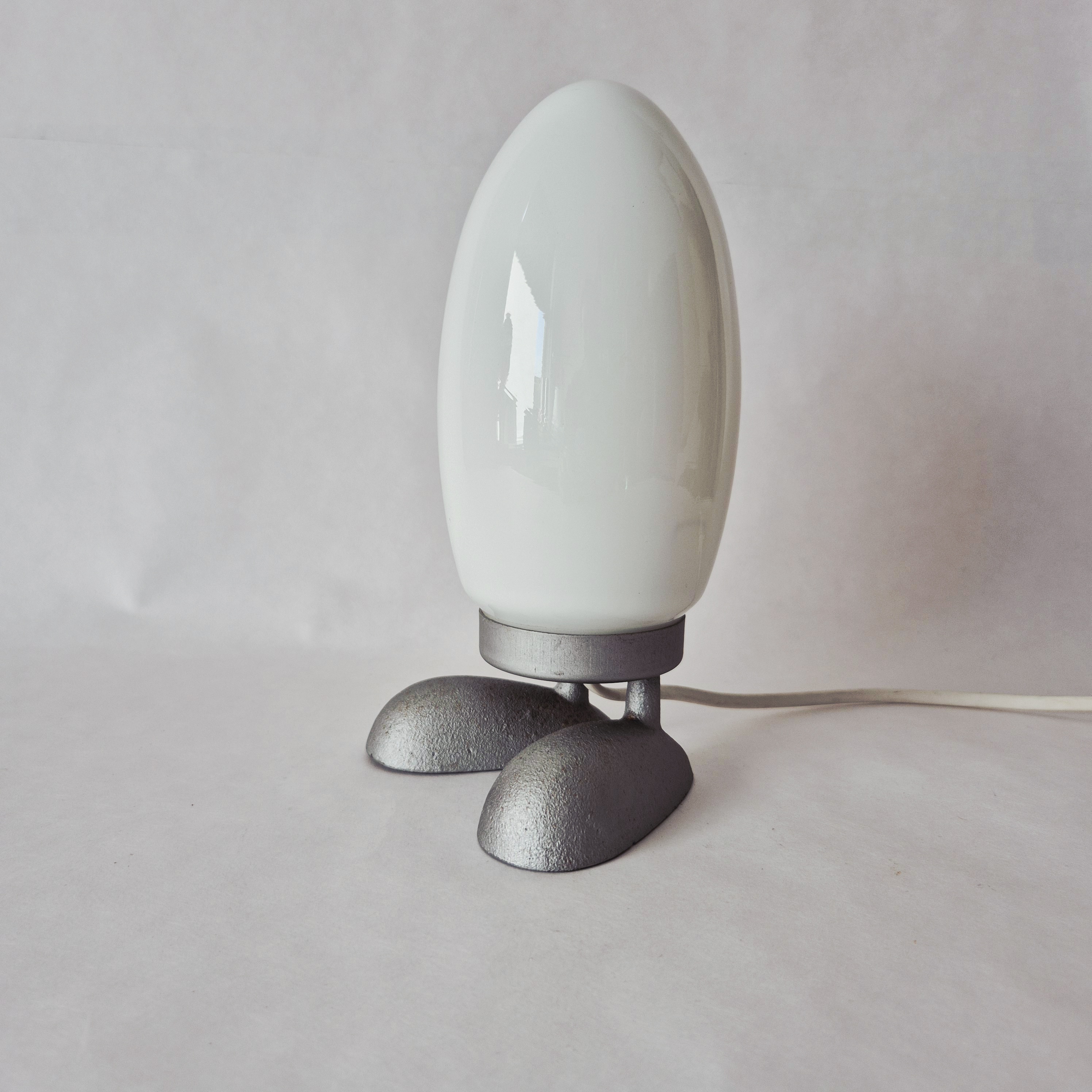 IKEA Fjorton dino ei tafel lamp ontworpen door Tatsuo Konno | Y2K Lighting