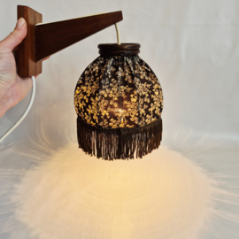 Vintage wandlamp met stoffen kap en franjes