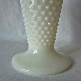 Anchor Hocking vaas | Vintage melkglazen vaas | Hobnail vaas