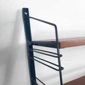 Vintage wandrek, boekenrek in Tomado-stijl