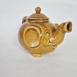 Jaren 70 theeservies Olifant