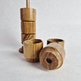 Vintage olijfhouten stapelbare eierdopjes set