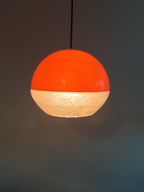 Vintage jaren 70 hanglamp, kunststof oranje bol hanglamp