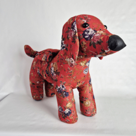 Vintage stoffen hond | Knuffel rood met bloemenprint