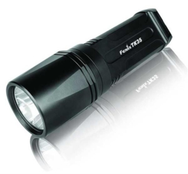 Fenix TK35 zaklamp 860