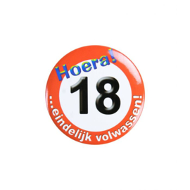 Button ''Hoera 18 jaar'' (Klein)