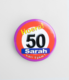 Buttons ''50 jaar Sarah verkeersbord'' (Klein)