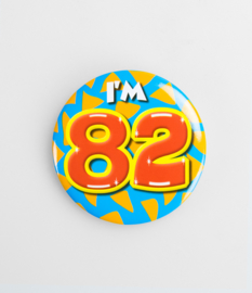 Buttons ''82 jaar'' (Klein)
