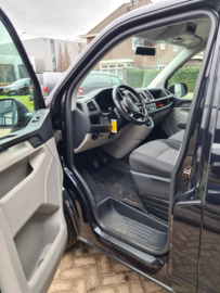 7. VW Transporter EC 2.0 TDI bj 2017