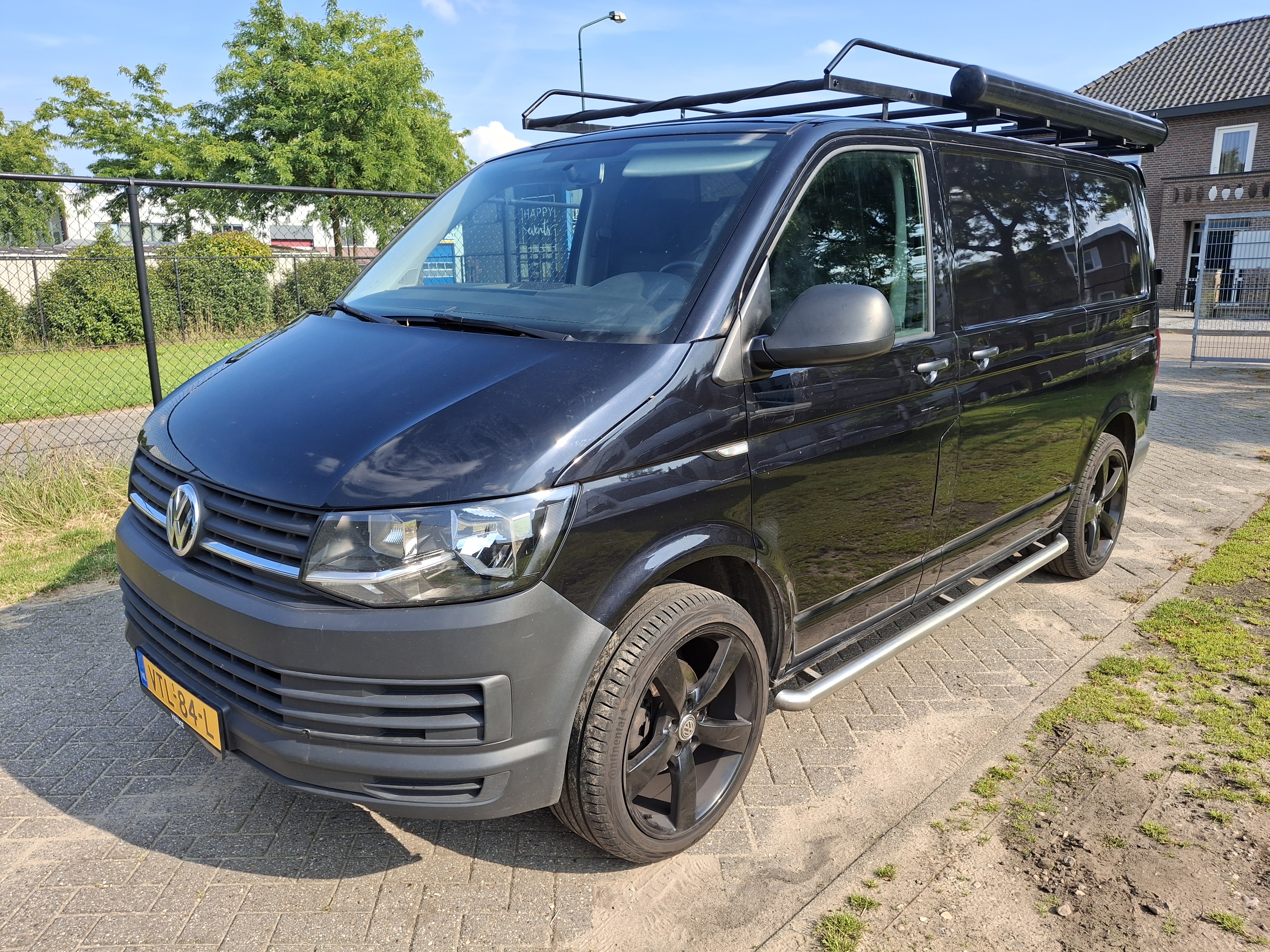 7. VW Transporter EC 2.0 TDI bj 2017