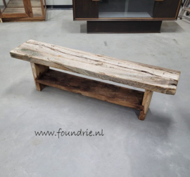 Houten vergrijsde zitbank van oud eikenhout