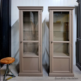 2 cabinets / chest of drawers incl. transport costs