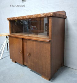 Schattig Art Deco Kastje met Vitrine