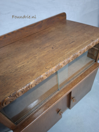 Schattig Art Deco Kastje met Vitrine