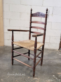 Set van 2 Antieke Stoelen met Armleuningen – Sierlijk & Uniek