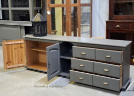 Gave vintage industriële landelijke dressoir / tv-meubel