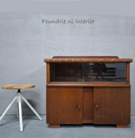 Schattig Art Deco Kastje met Vitrine