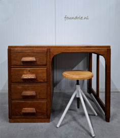 Vintage bureau