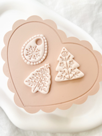 Christmas tree folklore