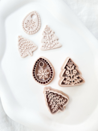 Christmas tree folklore