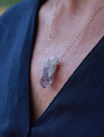 Ruwe lavendel amethist 14k gold filled ketting of 925 zilver