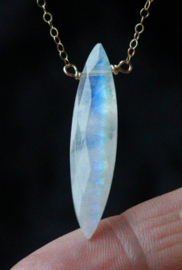 Regenboog maansteen 14k gold filled of 925 zilveren ketting