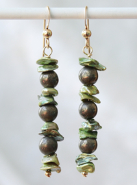 Pyriet (lucky stone)en zoetwaterparel 14k gold filled oorbellen,