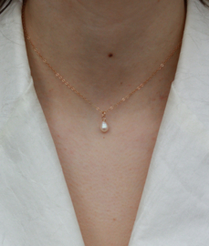 Zoetwaterparel ketting goud of zilver,